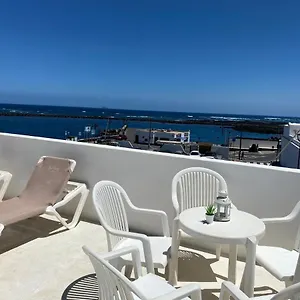 Mirador Del Muelle House Orzola